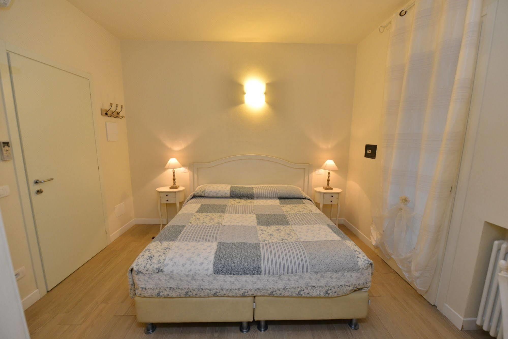 סונה B&B Villa Bianca מראה חיצוני תמונה