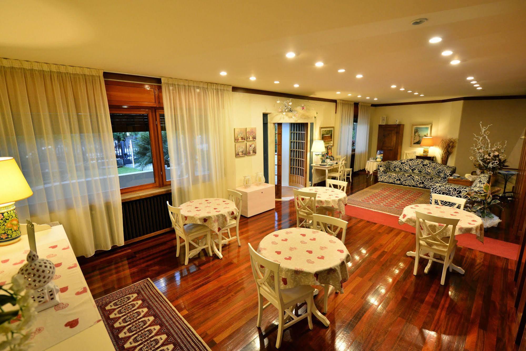 סונה B&B Villa Bianca מראה חיצוני תמונה