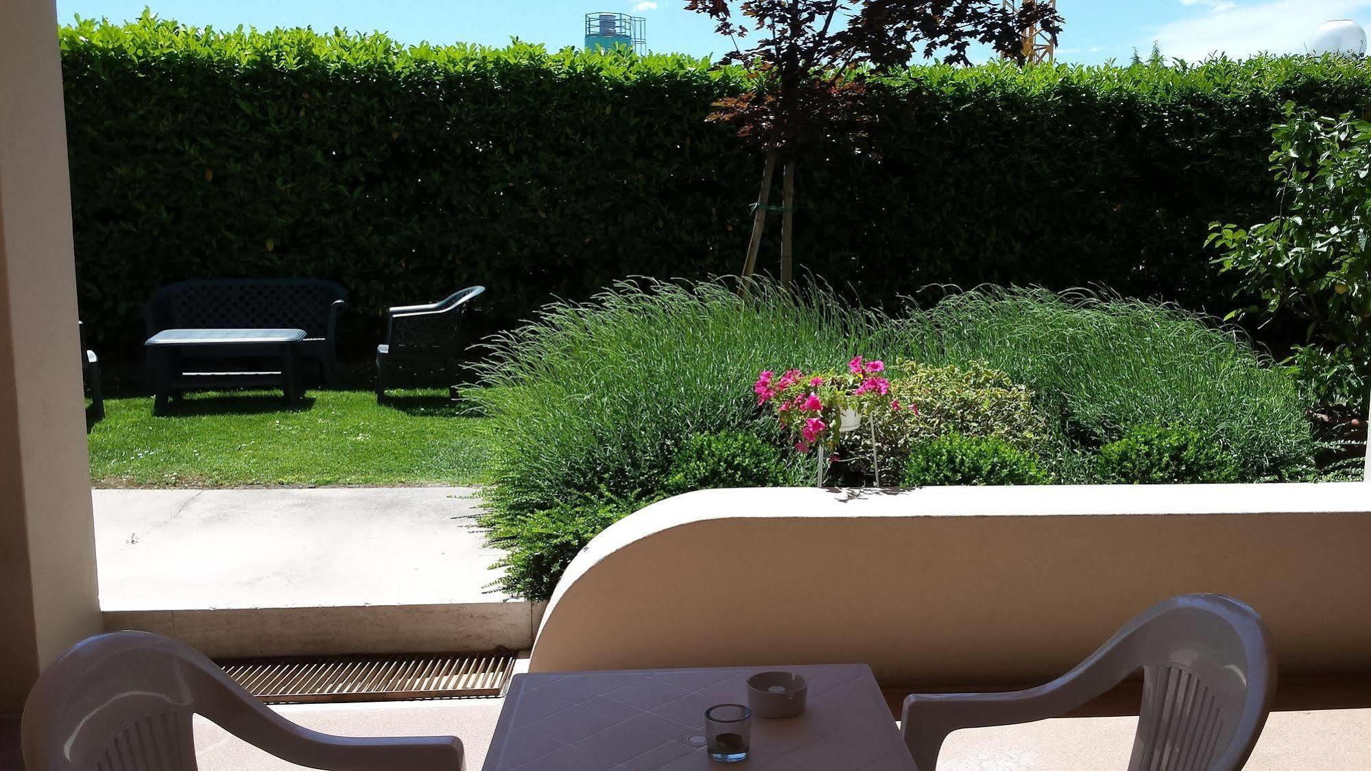 סונה B&B Villa Bianca מראה חיצוני תמונה