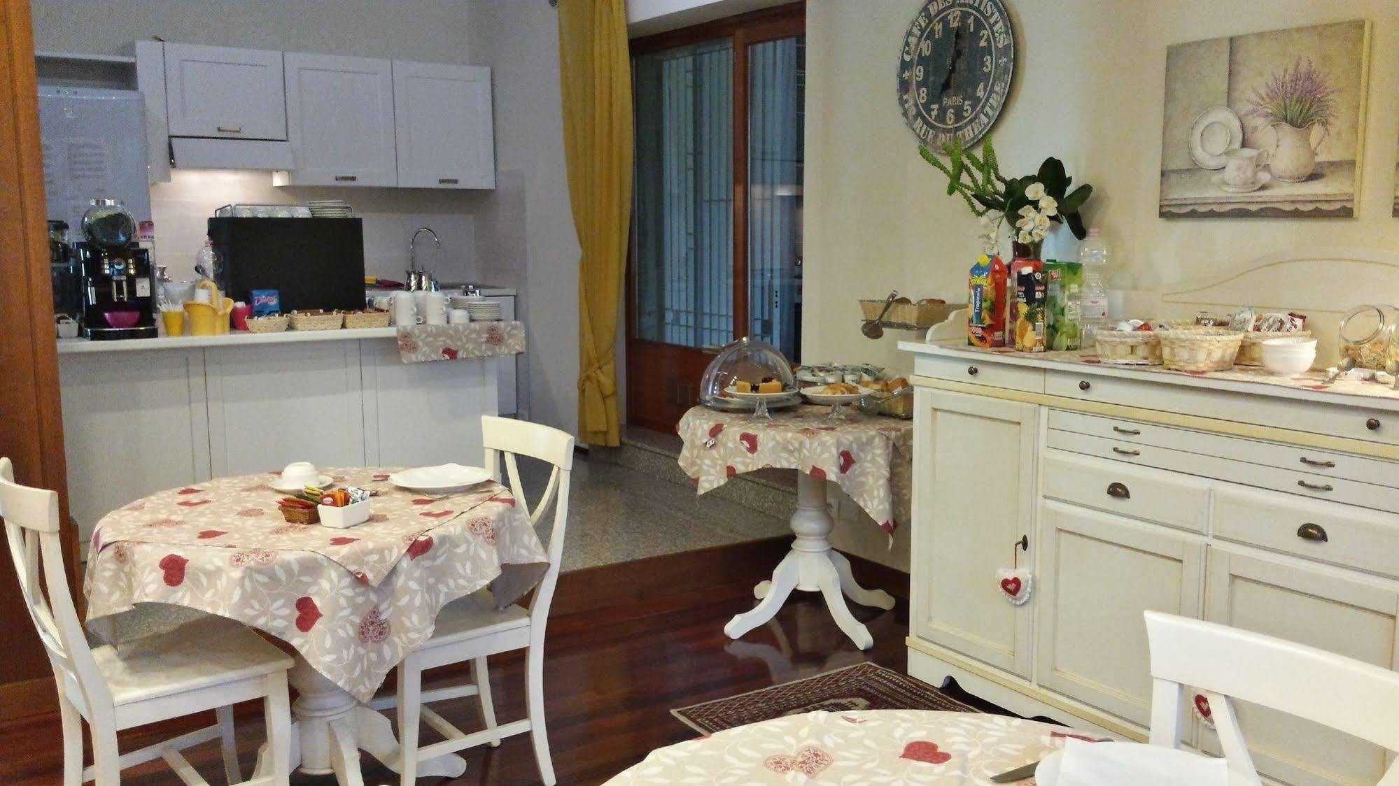 סונה B&B Villa Bianca מראה חיצוני תמונה